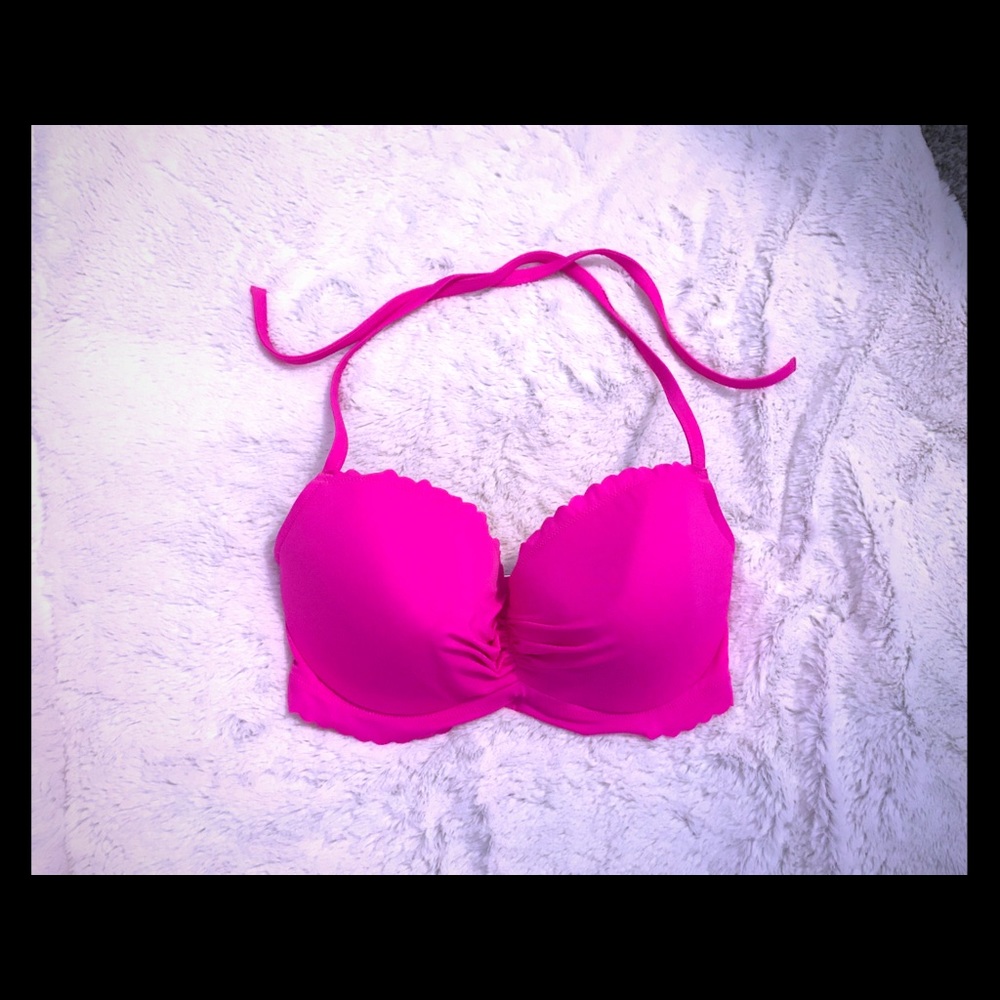 Victoria’s Secret bikini top